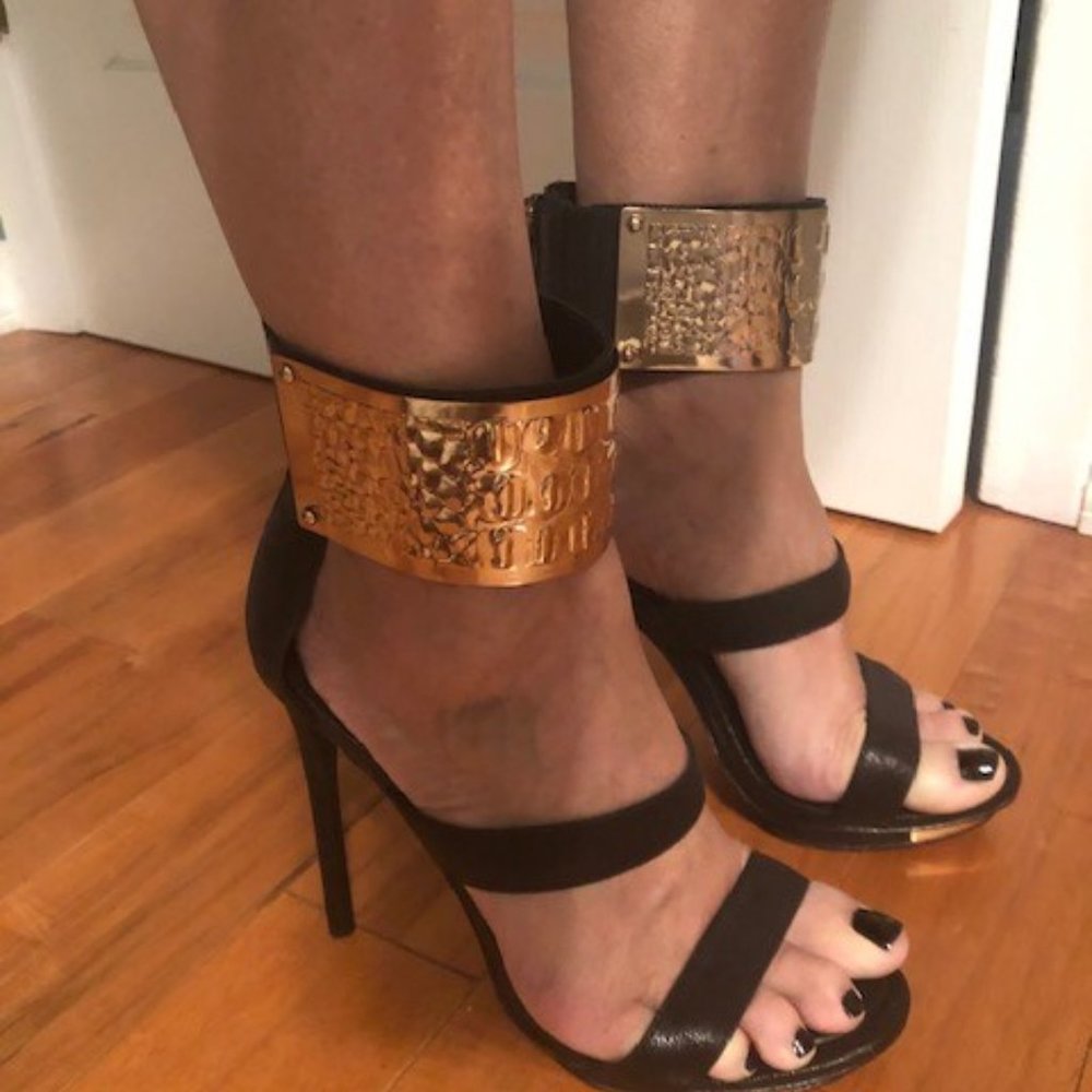 Heels - Picture 4 of 5